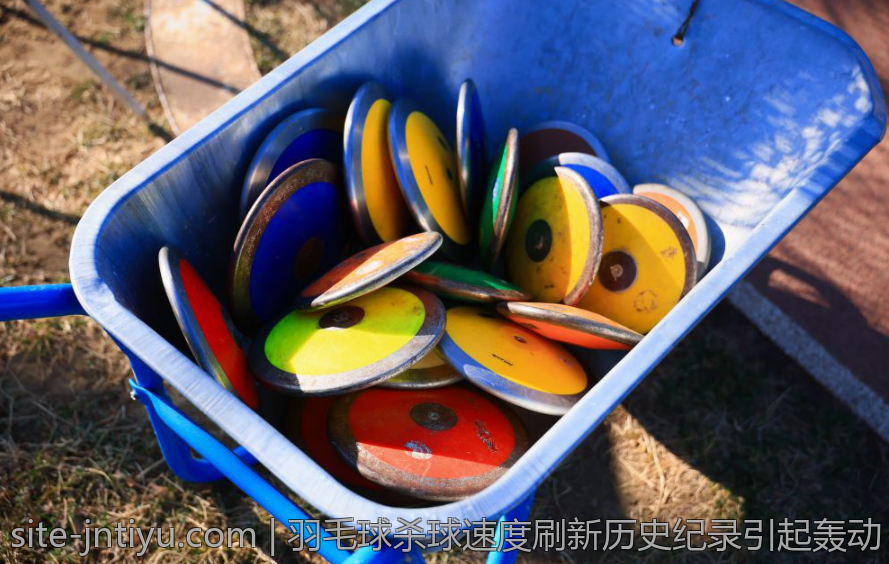 羽毛球杀球速度刷新历史纪录引起轰动